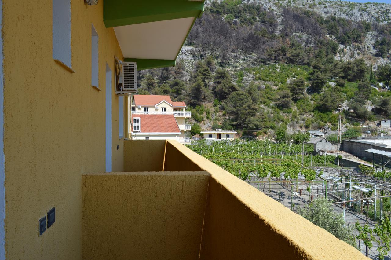 Hotel Bolonja Shëngjin Buitenkant foto